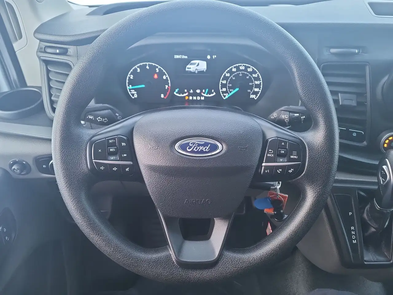 Ford Transit Cargo Van снимка Ford Transit Cargo Van