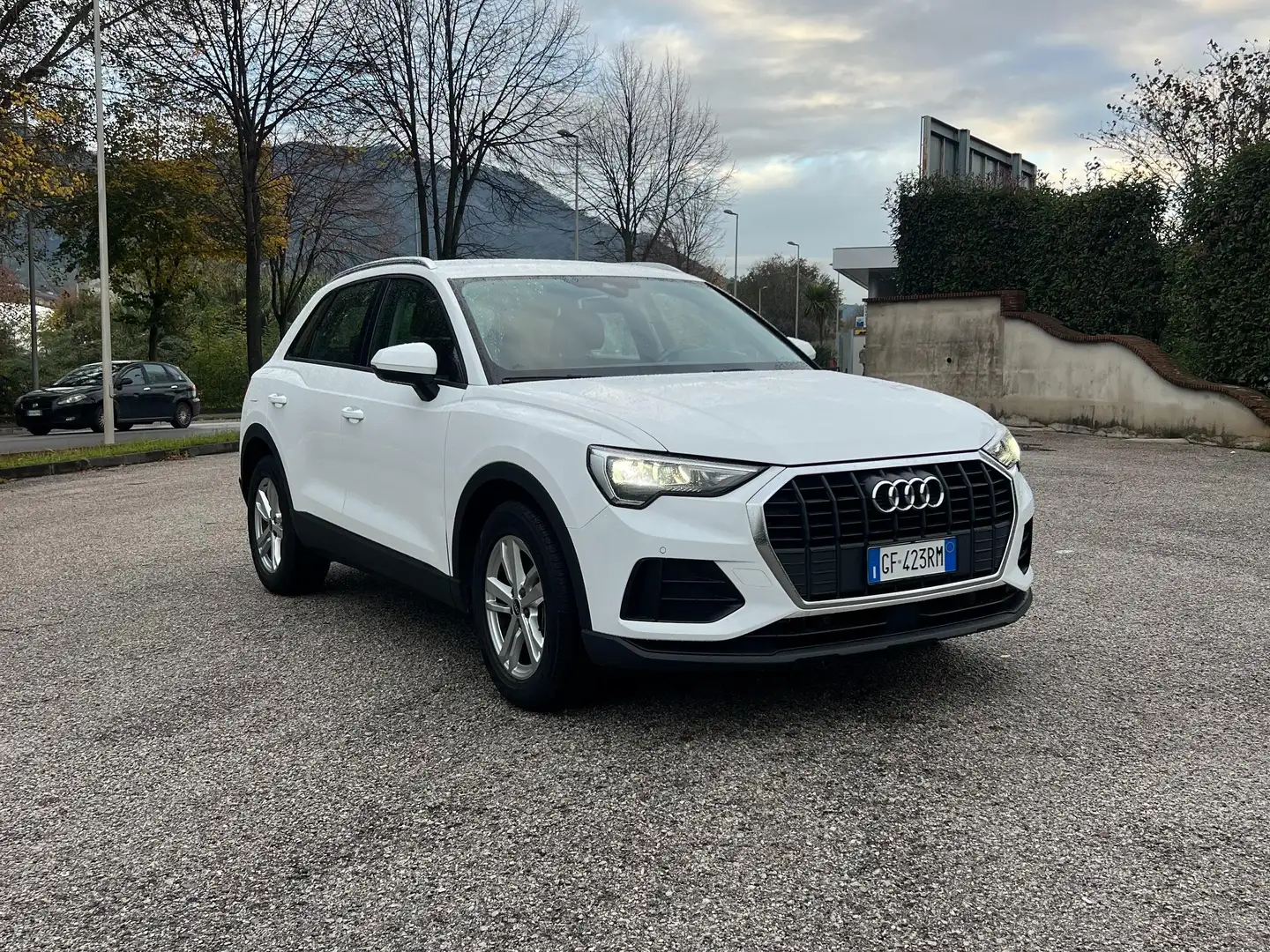 Audi Q3 Q3 II 2018 35 2.0 tdi Business s-tronic Blanc - 2