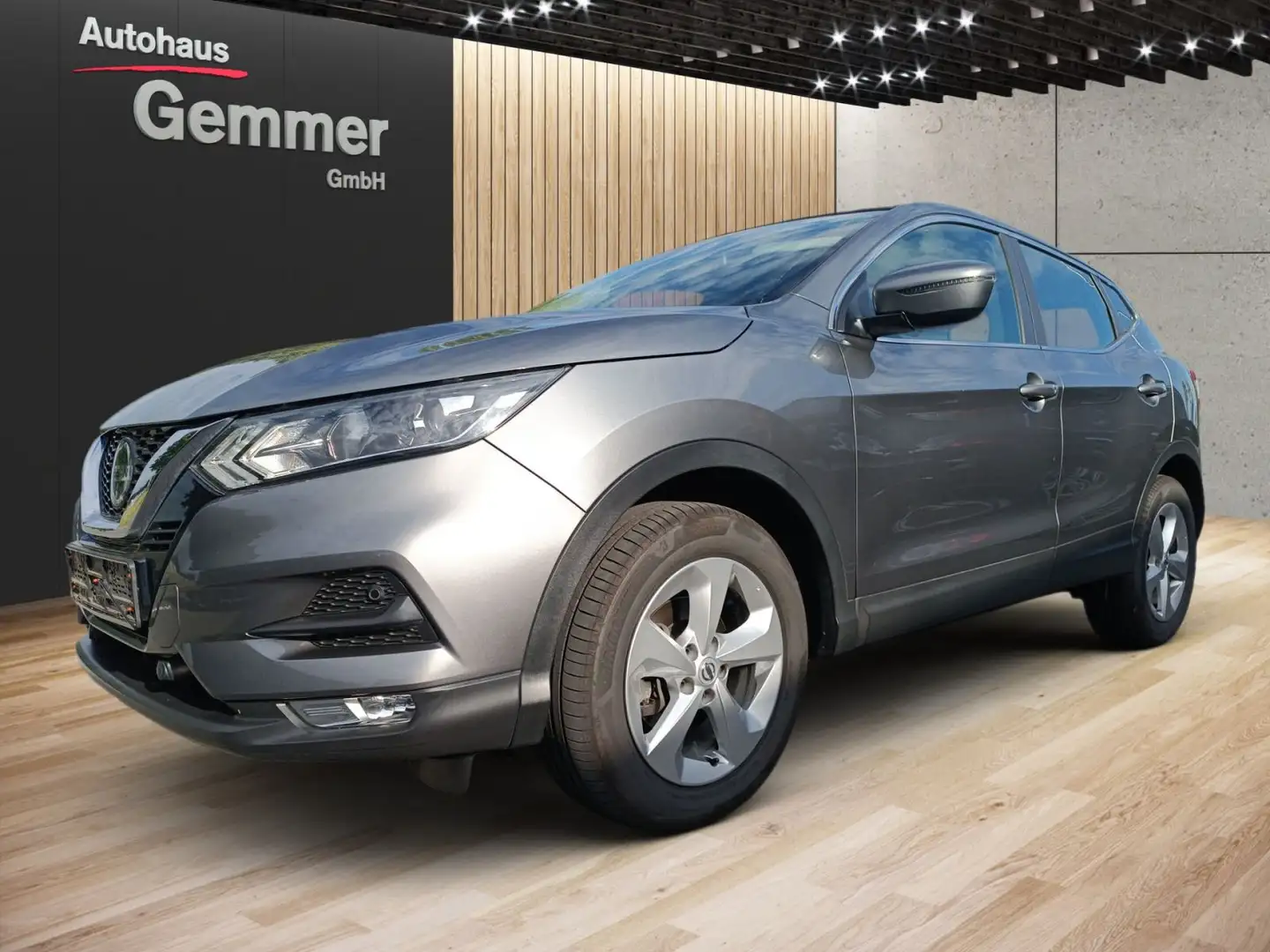 Nissan Qashqai QASHQAI 1,3 DIG-T 160PS DCT 4x2 Acenta Grijs - 2