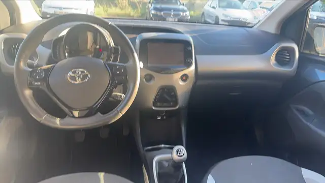 Toyota Aygo view 11