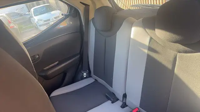 Toyota Aygo view 9