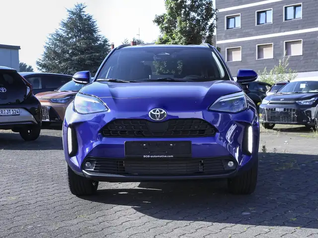 Toyota Yaris Cross view 5