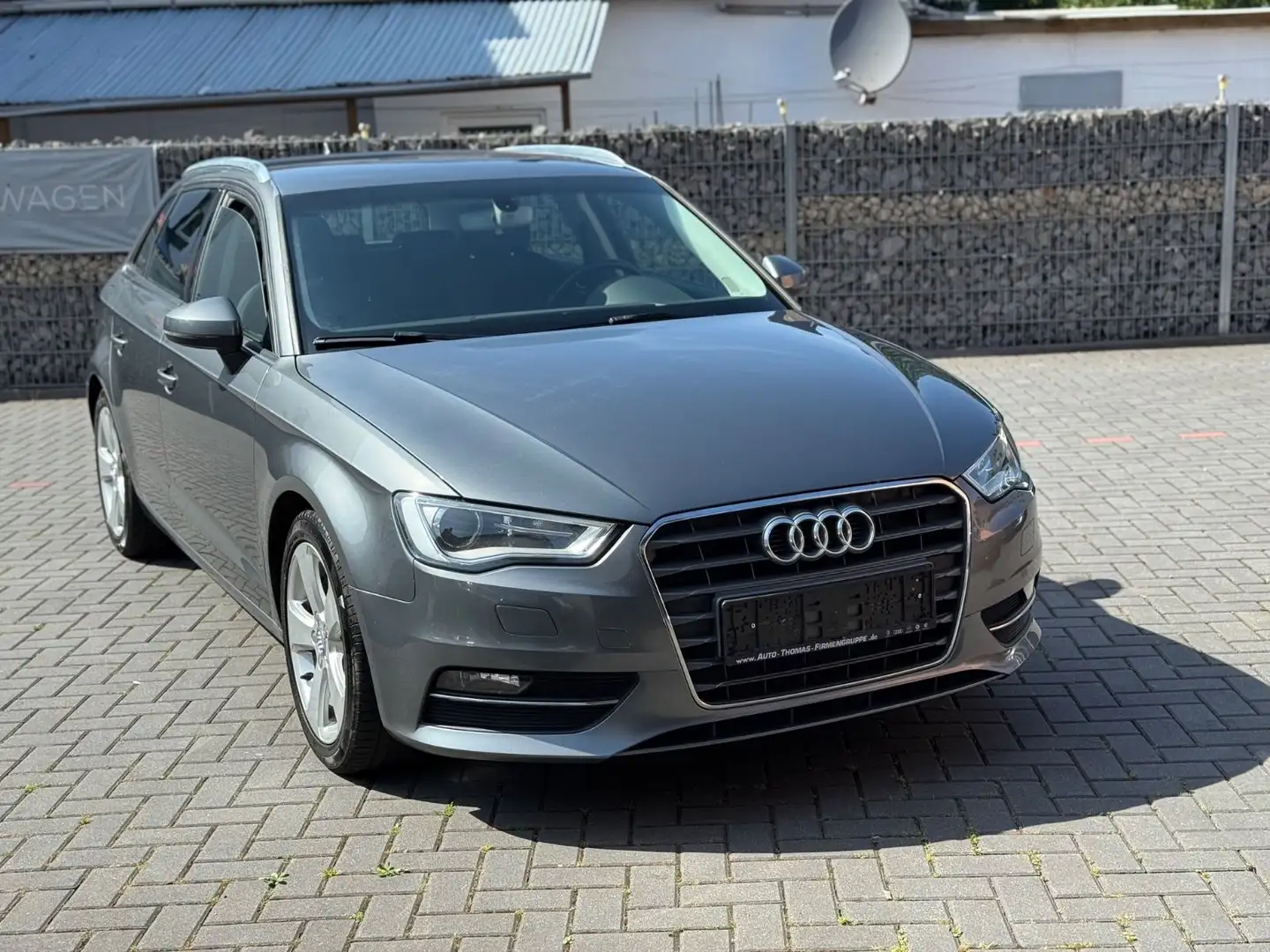 Audi A3 2.0TDI SPORTBACK*TÜV NEU*ZAHNRIEMEN NEU*EURO6 Grau - 1