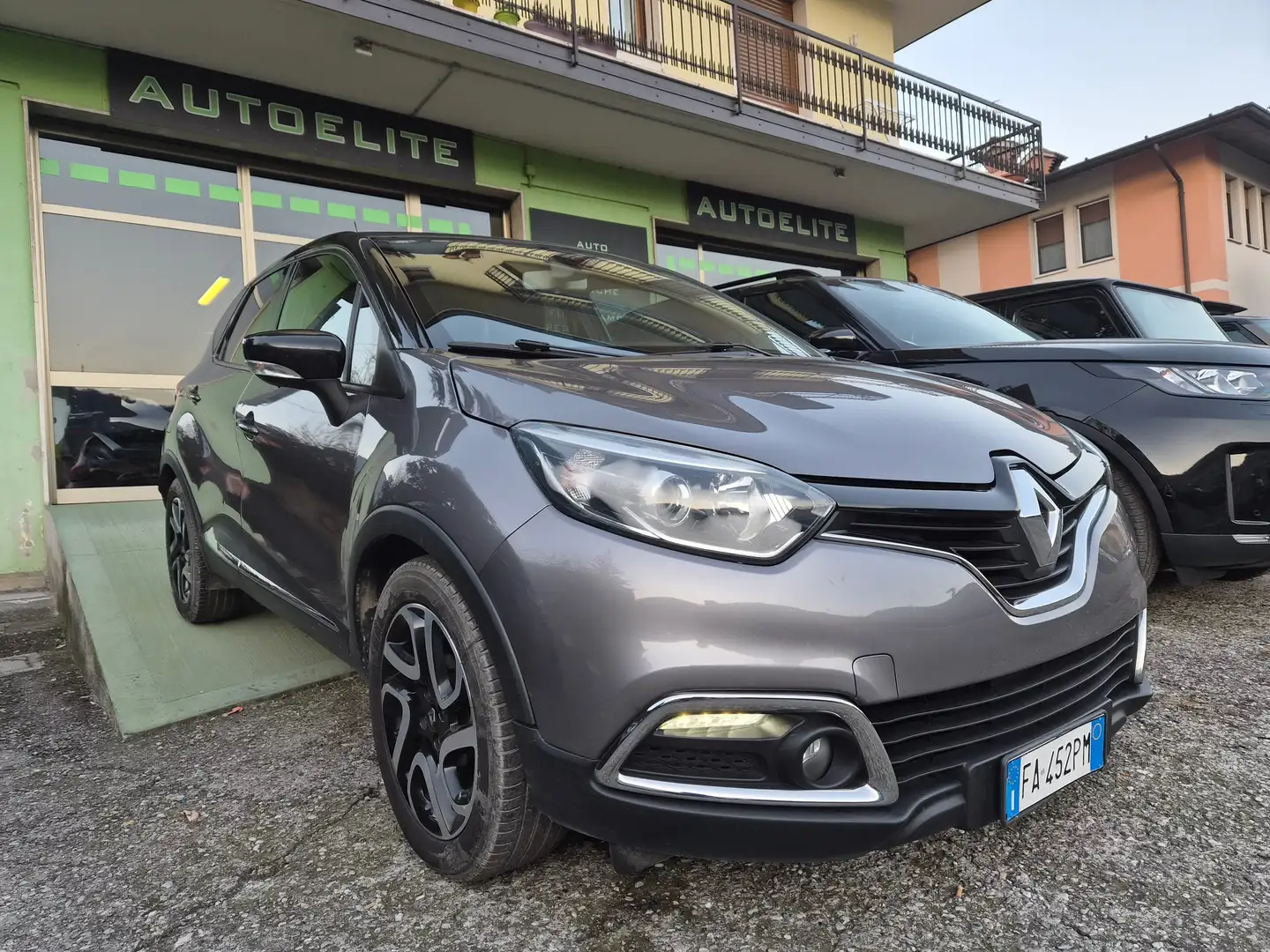 Renault Captur 1.5 dci energy R-Link s Navi Kamera Post Cruise Grau - 1