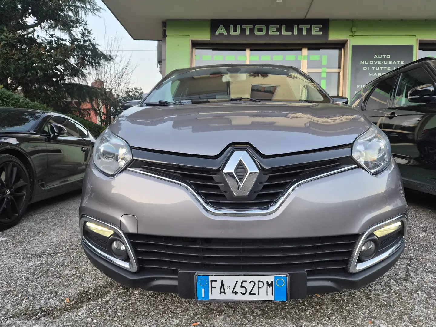 Renault Captur 1.5 dci energy R-Link s Navi Kamera Post Cruise Grau - 2