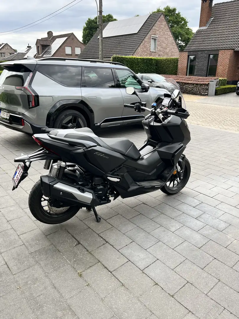 Honda ADV 350 Negru - 2