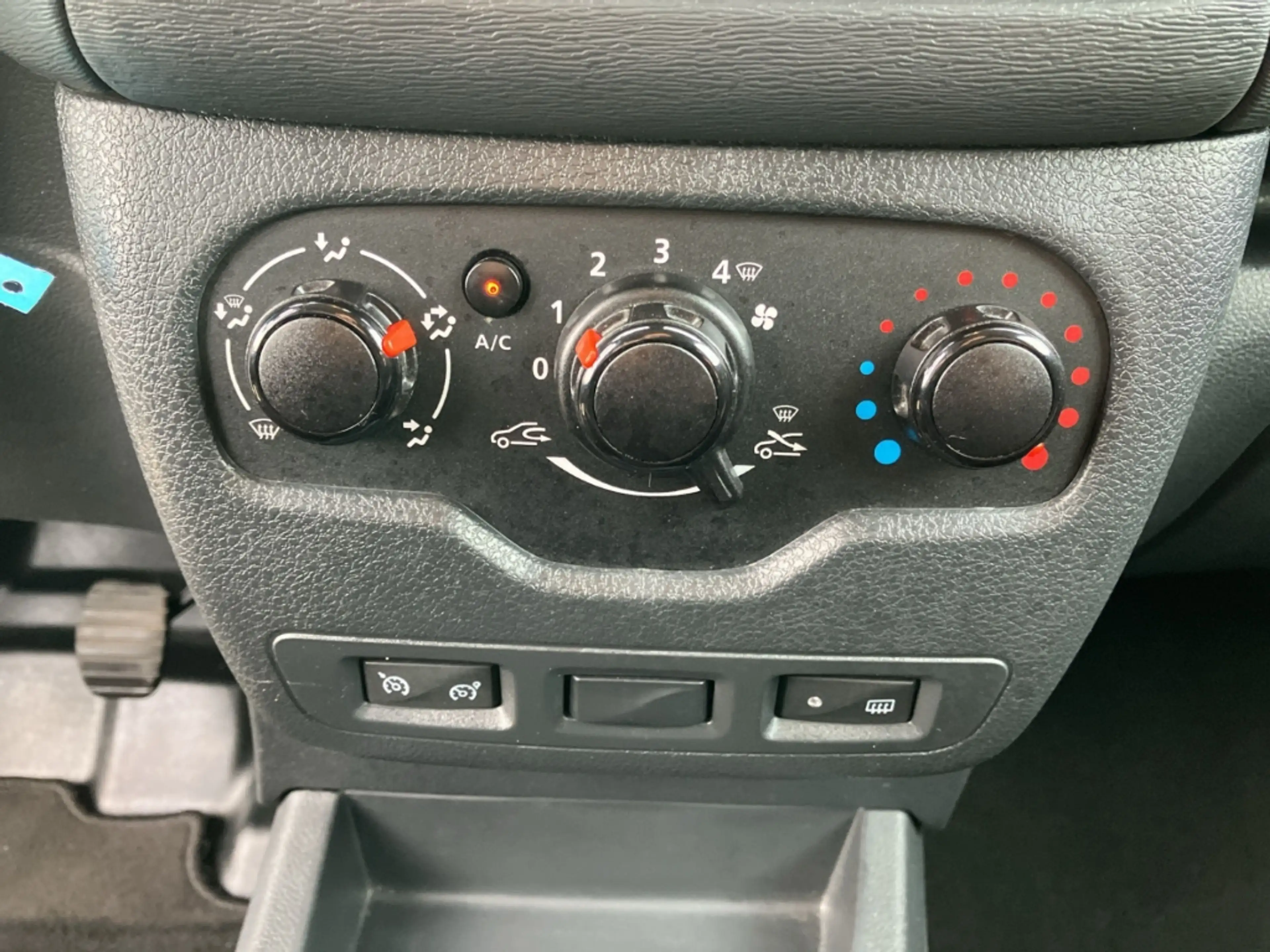 Dacia Others COMFORT 1.5 dCi PDC+2xSchiebetALr Comfort PDC+2xSc — photo 18