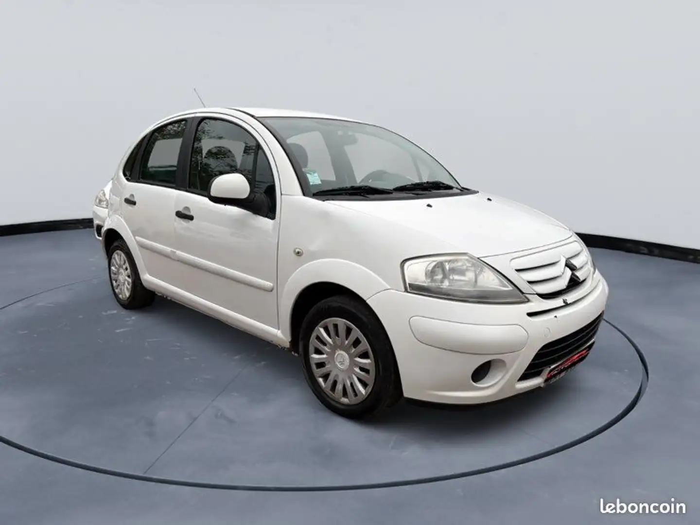 Citroen C3 Citroën phase 2 1.4 hdi 70 ch furio pack Clim radio cd Blanc - 2
