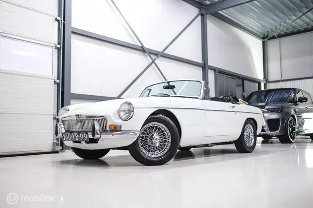 MG B 1.8 Roadster Overdrive 1973 | spaakwielen | stal