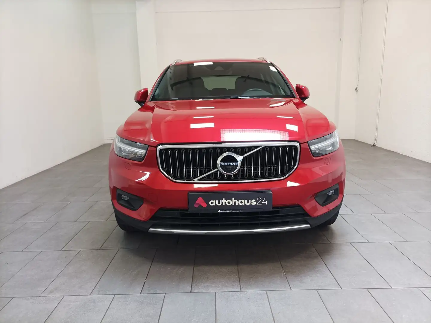 Volvo XC40 T5 TwinEng Inscription Expr Plug-In|Xenium Rojo - 2