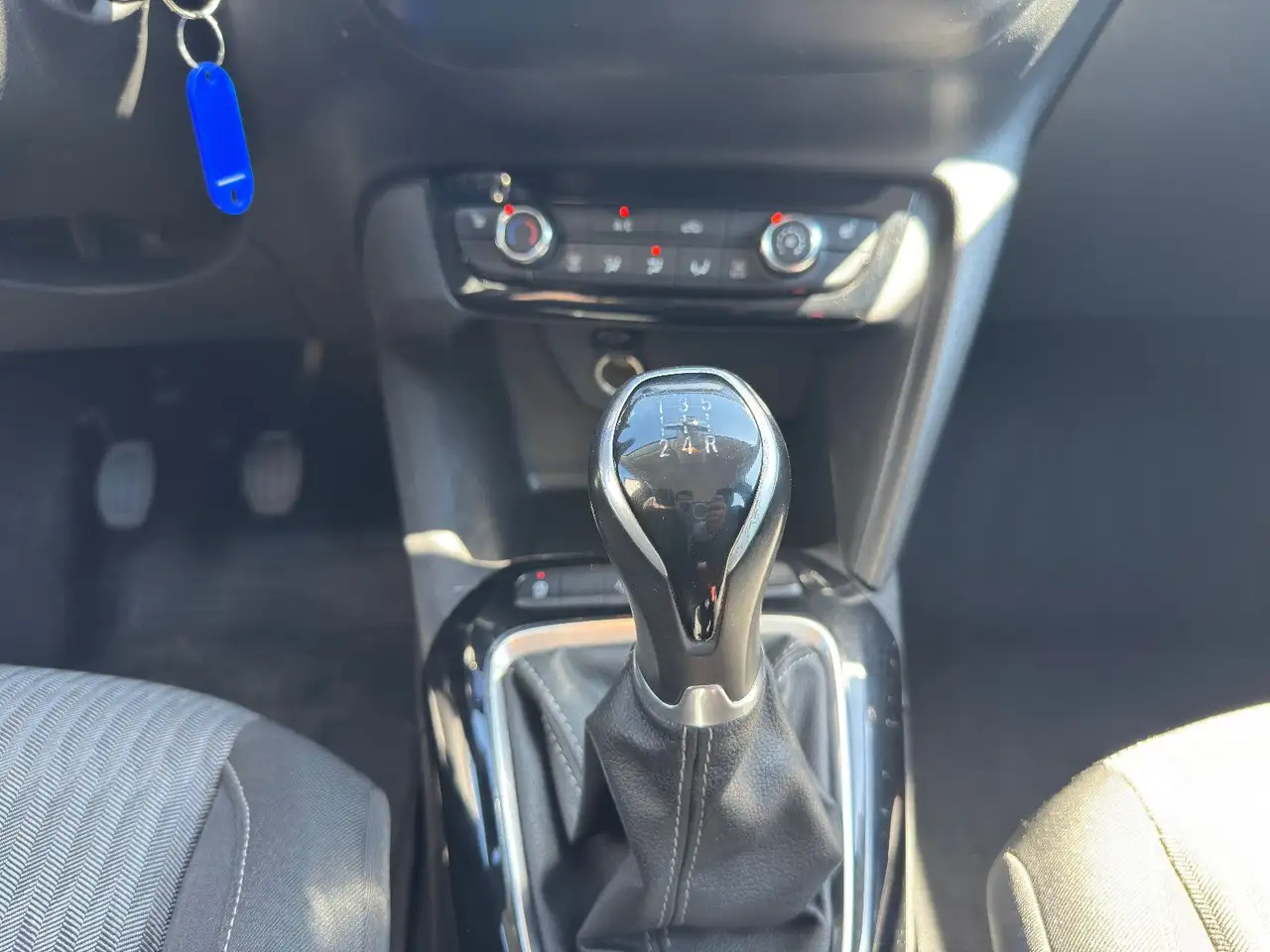 Opel Corsa F 1.2 Edition Klima/ EURO 6, миниатюра 13
