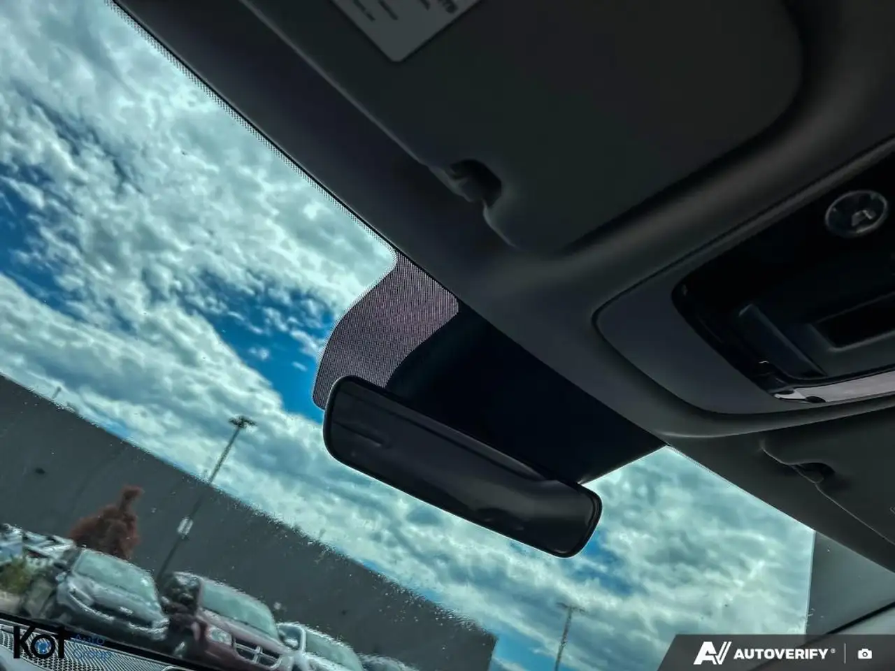 Kia Seltos снимка Kia Seltos