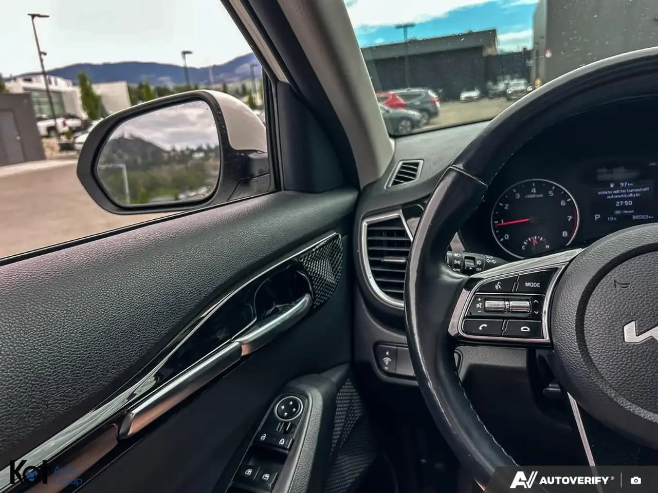 Kia Seltos снимка Kia Seltos
