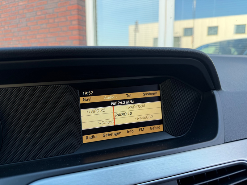 Mercedes-Benz C 180 Business Class Avantgarde / Navi / Clima / Cruise — photo 11