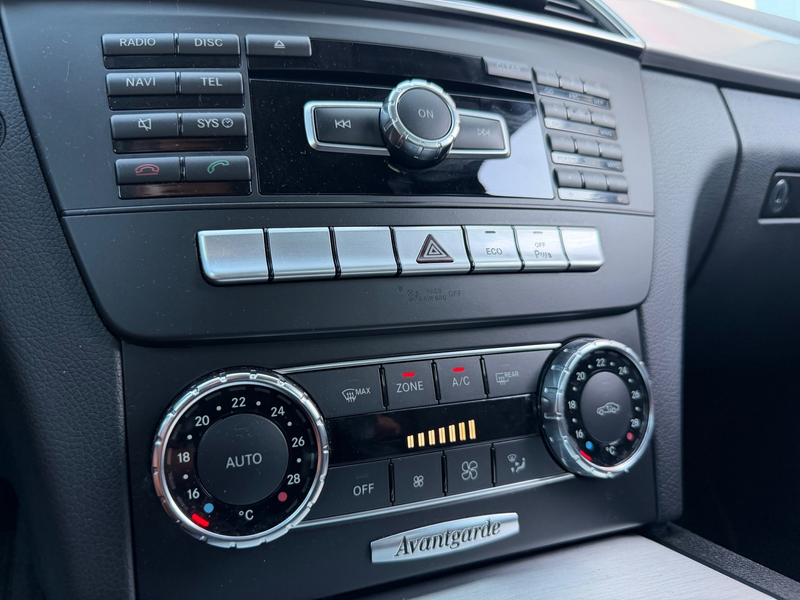 Mercedes-Benz C 180 Business Class Avantgarde / Navi / Clima / Cruise — photo 6