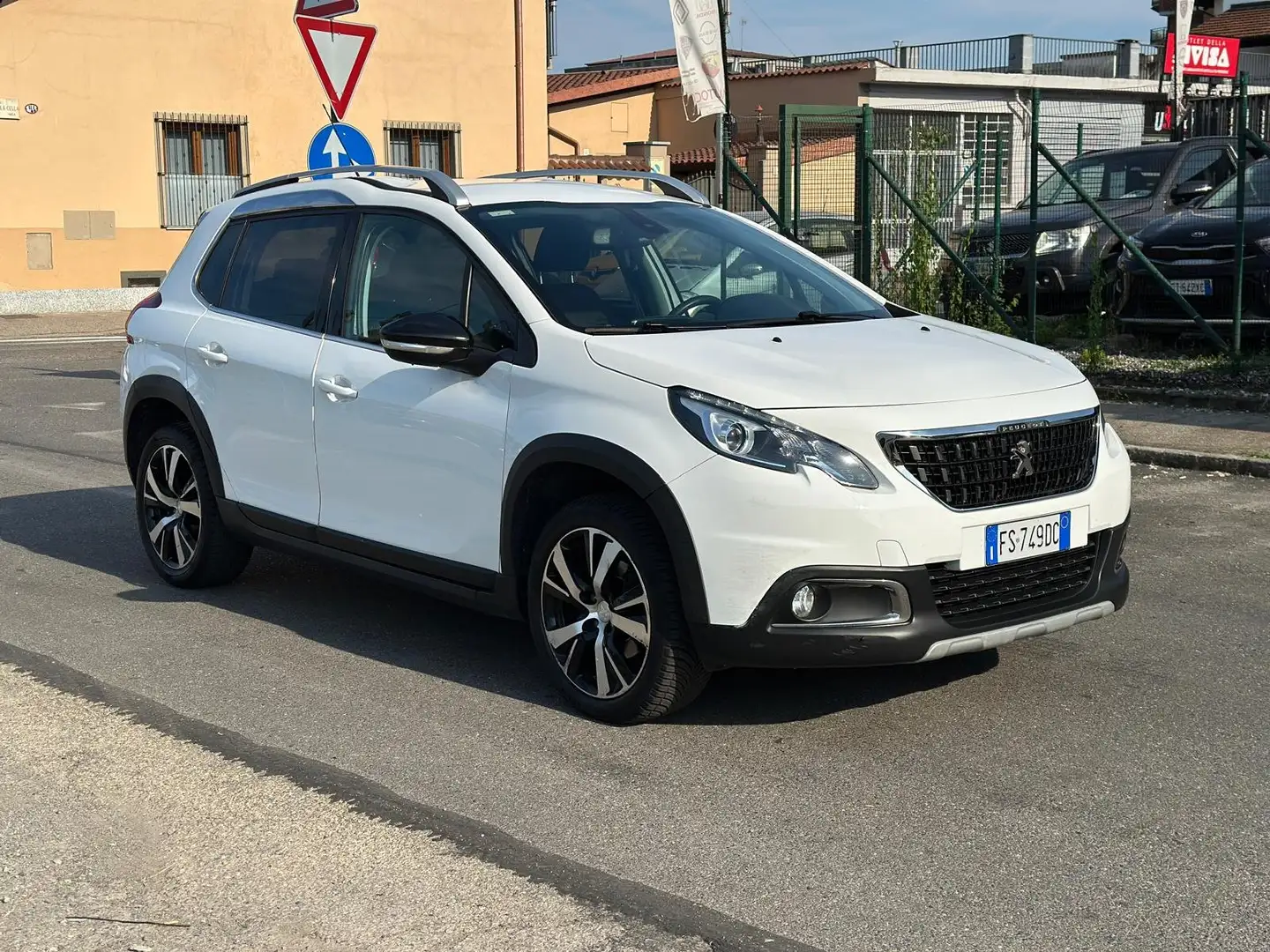 Peugeot 2008 2008 1.2 puretech t Black Matt s Bianco - 1