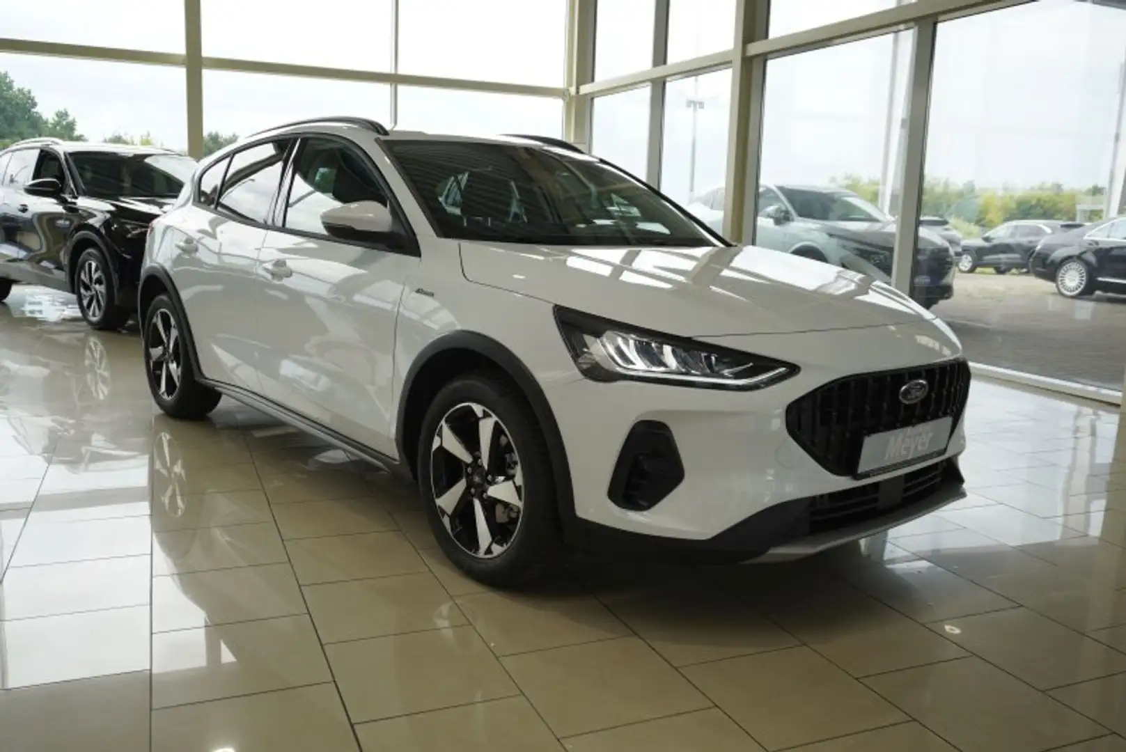 Ford Focus Active X 1.0 155PS aAHK/LED/Navi/Kamera/Winterp. Weiß - 1