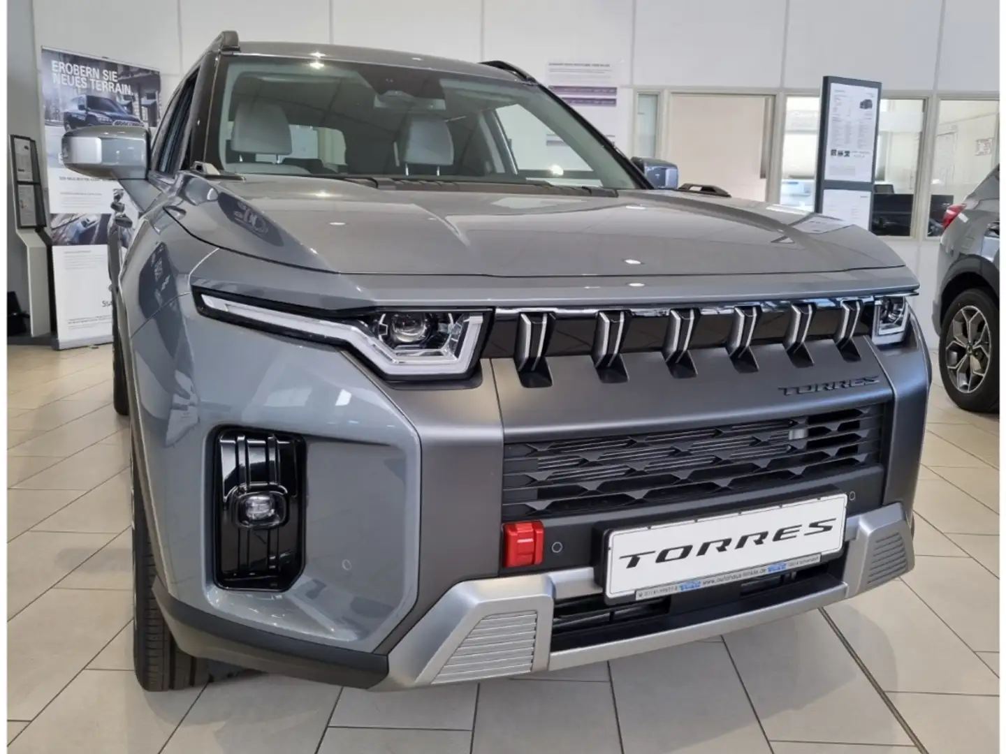 KGM Torres Sapphire T-GDI EU6d 1.5 B163 PSSapphire 6 AT 4WD 2 Grau - 2