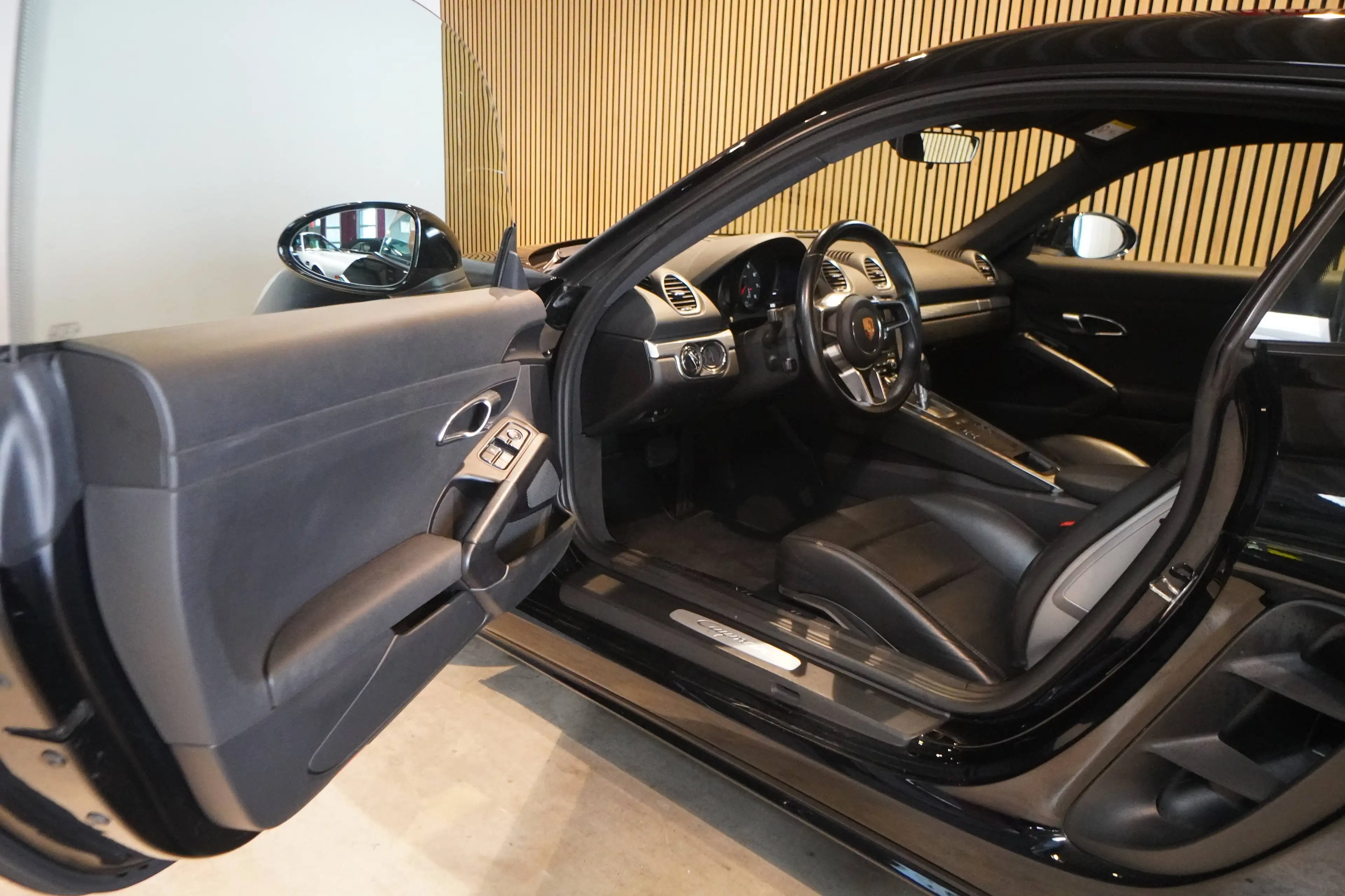 Porsche Cayman 718*PDK*19" Zoll*Sportsitze*Top-Zustand*2.Hd* — photo 11