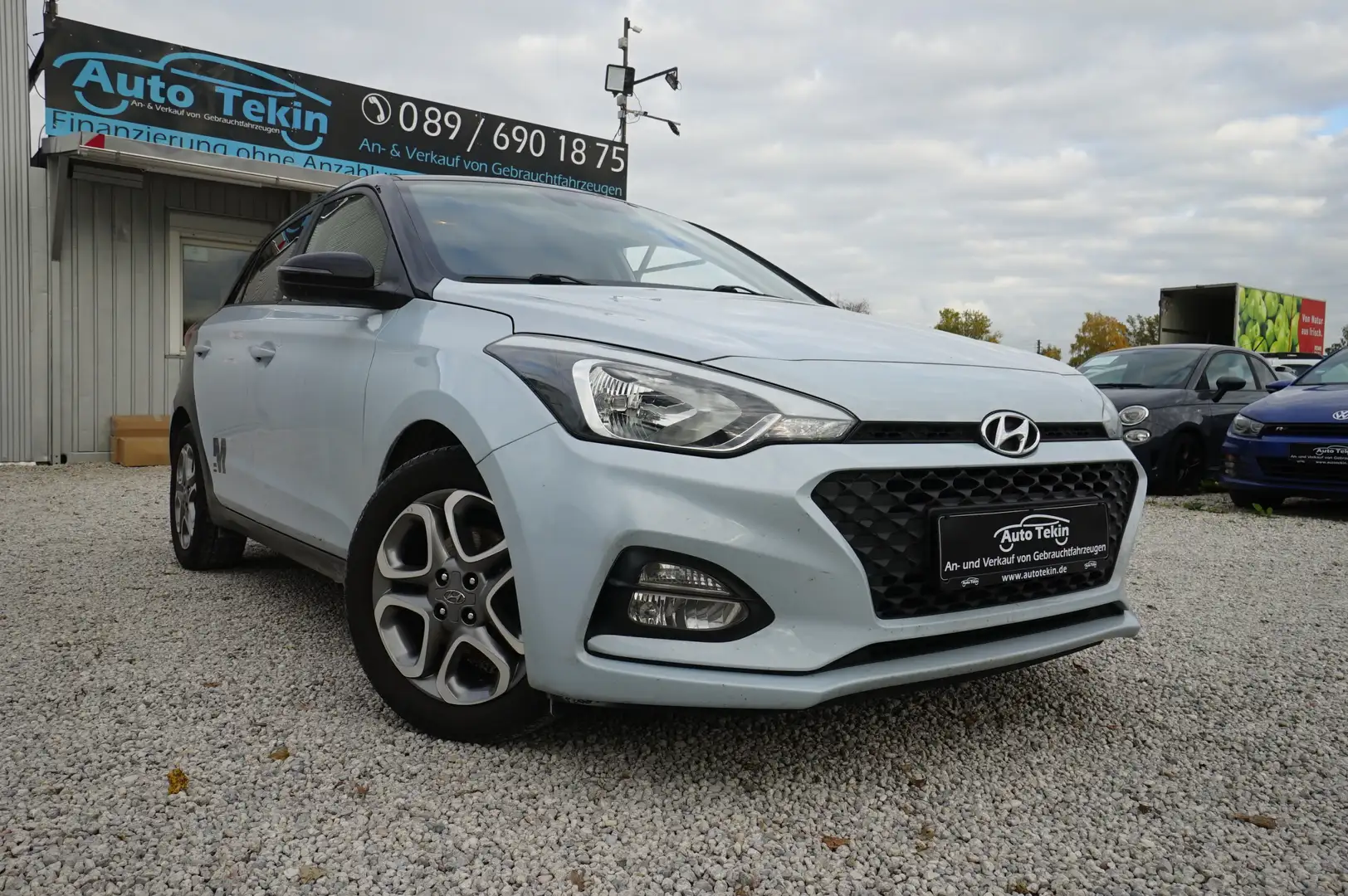 Hyundai i20 1.0 T-GDi YES! Plus |1.Hand| |Camera| |Navi| Blau - 1