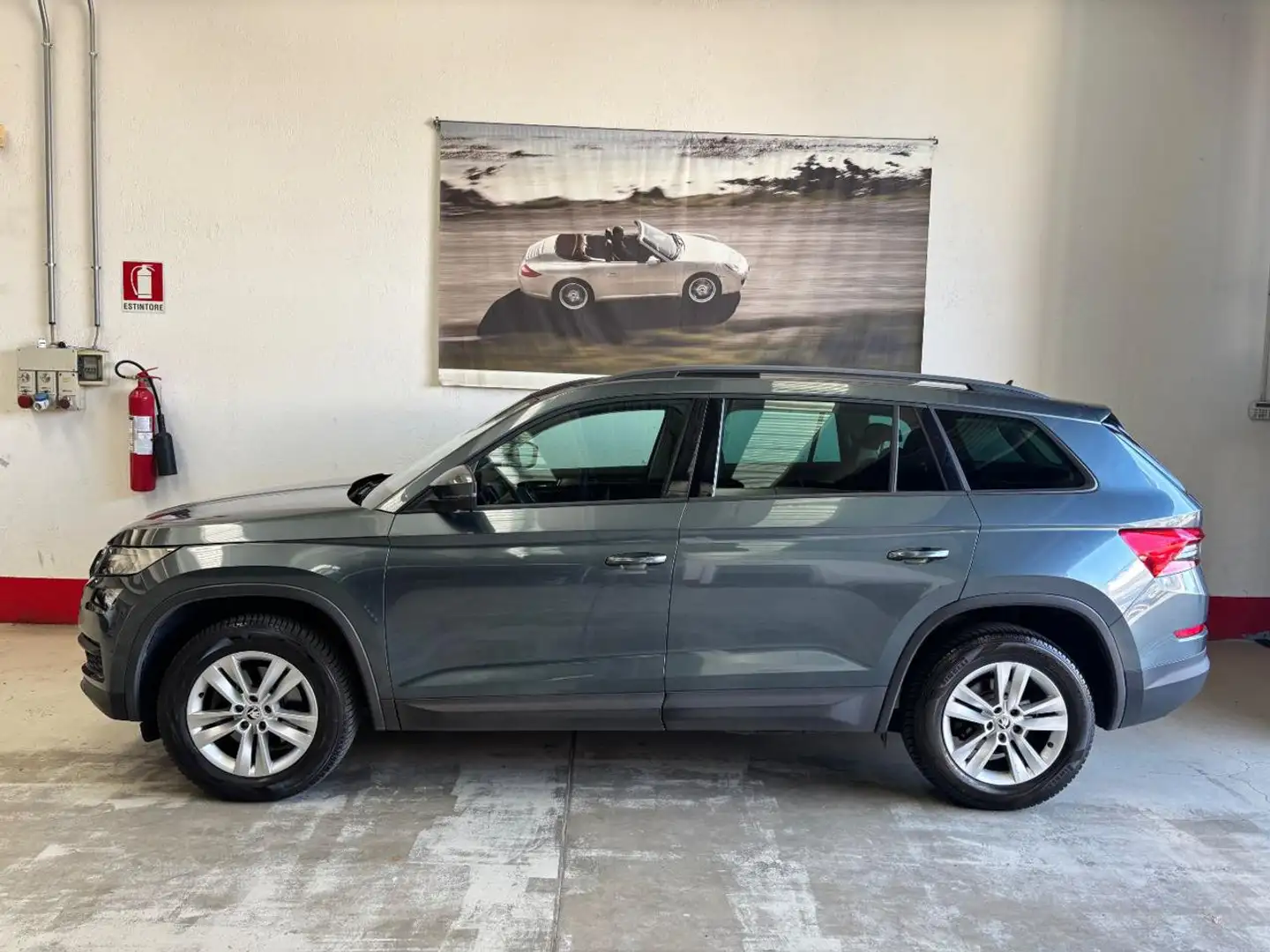 Skoda Kodiaq 2.0 TDI SCR 4x4 Ambition Gris - 1