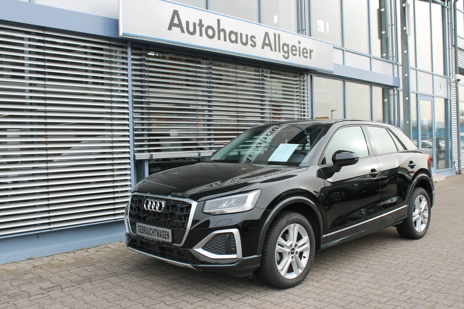 Audi Q2 35 1.5 TFSI advanced *Kamera/LED/Navi* Schwarz - 2