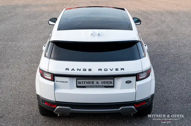 Land Rover Range Rover Evoque view 3