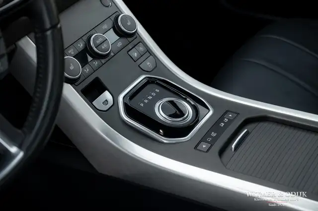 Land Rover Range Rover Evoque view 9