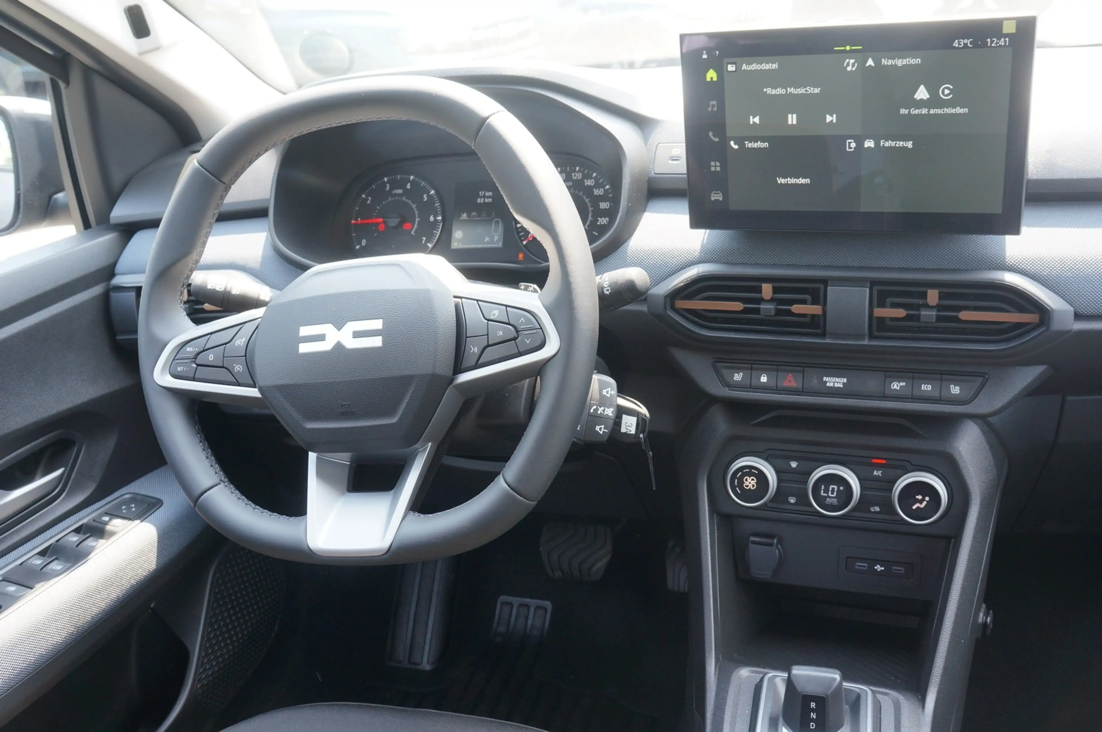 Dacia Sandero Stepway 3 AUTOMATIK G-120 Extreme+; Driving Paket; — photo 15