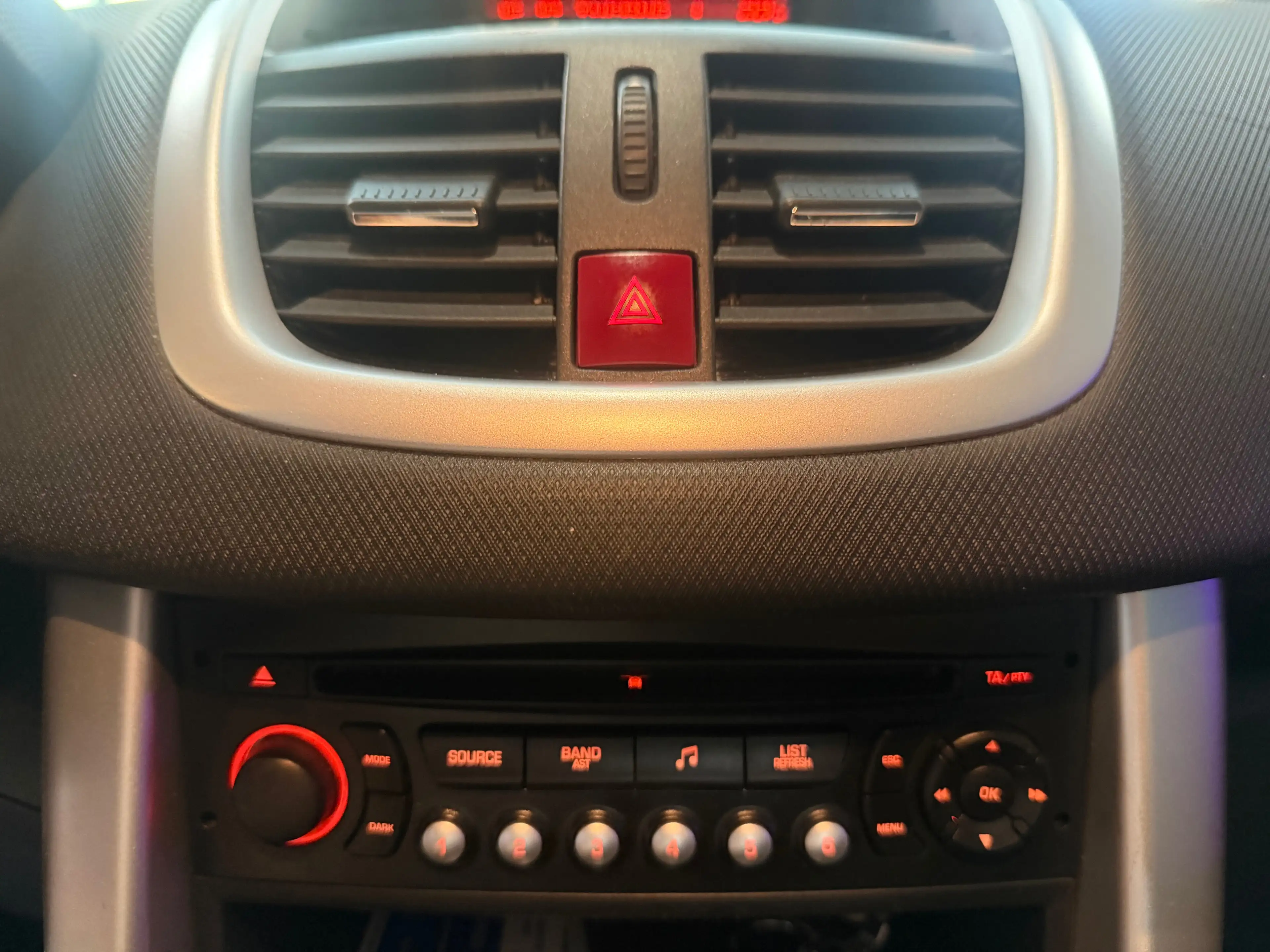 Peugeot 207 207 1.6i Sporty / 12 Mois De Garantie / Automatique — photo 13