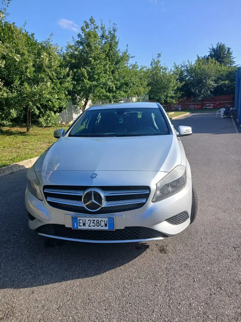 Mercedes-Benz 180 - 1