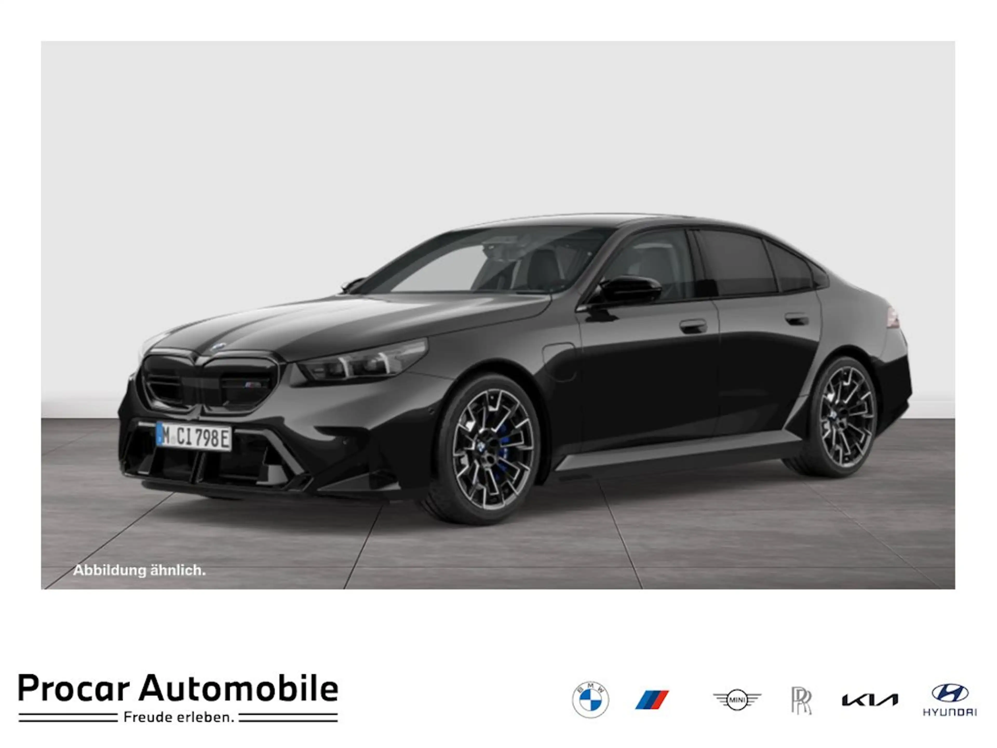 BMW M5 Limousine PANO ACC 360°KAM RFK NAVI LED PDC V+H LM