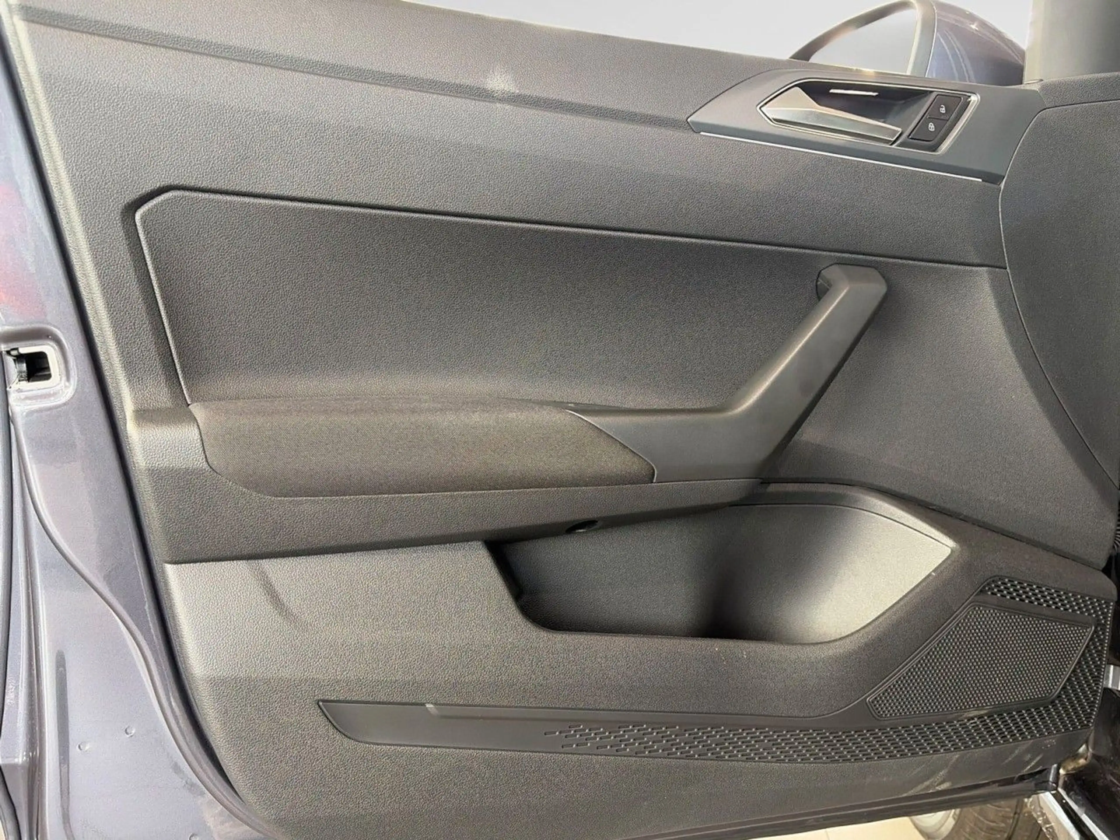 Volkswagen Taigo R-Line 1,5 l TSI DSG — photo 15