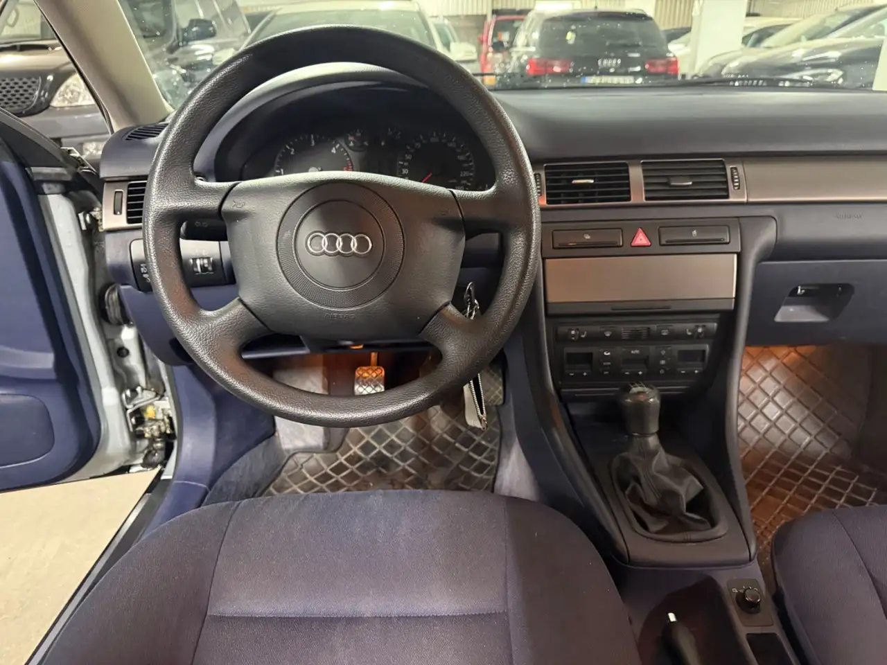 Audi A6 Limousiene KLIMA-SERVO-ZV-2.HAND-TÜV-NEU, foto 7