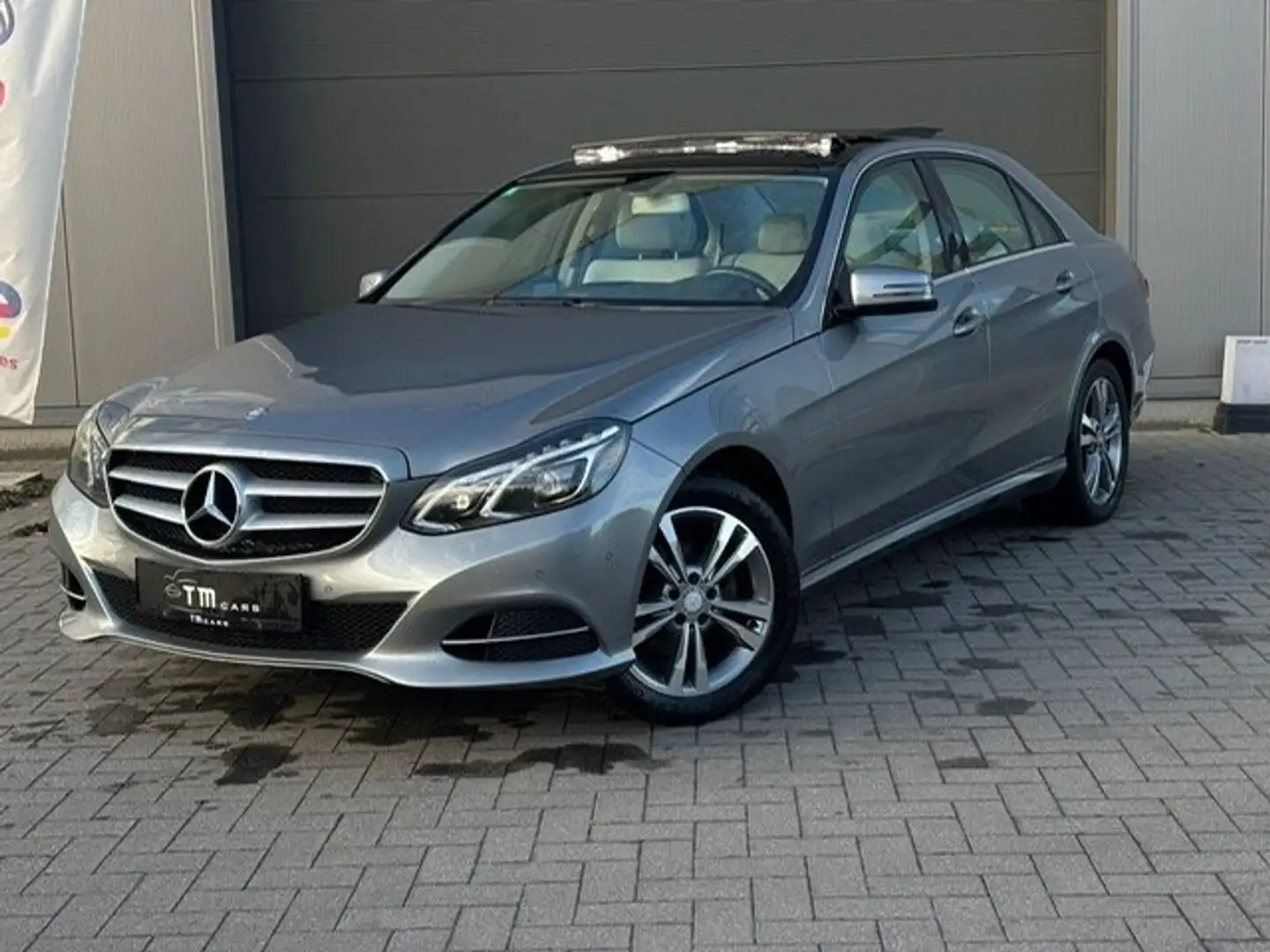 Mercedes-Benz E 220 E 220 CDI Avantgarde Gris - 1