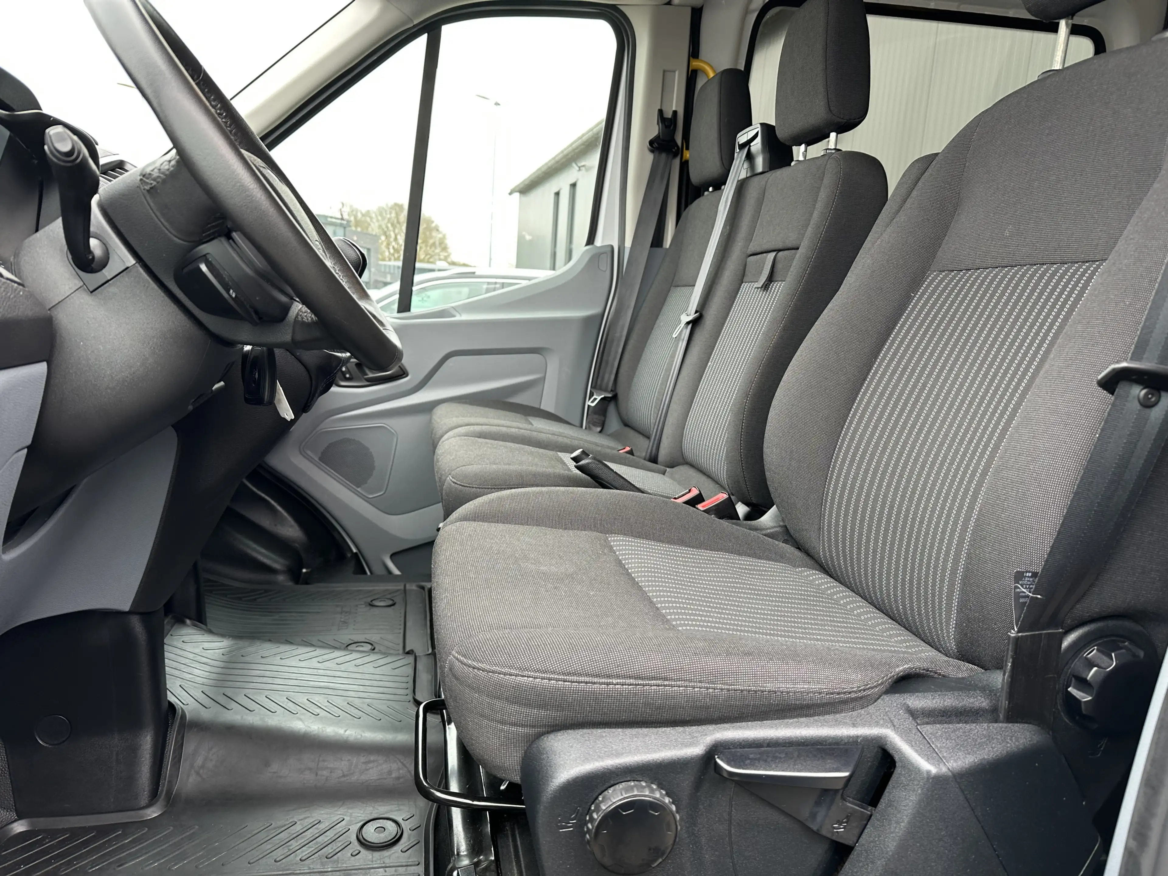 Ford Transit 310 L3H2 2.0 TDCi Trend 9-Sitzer STDHZG+KAM+2HD — photo 12