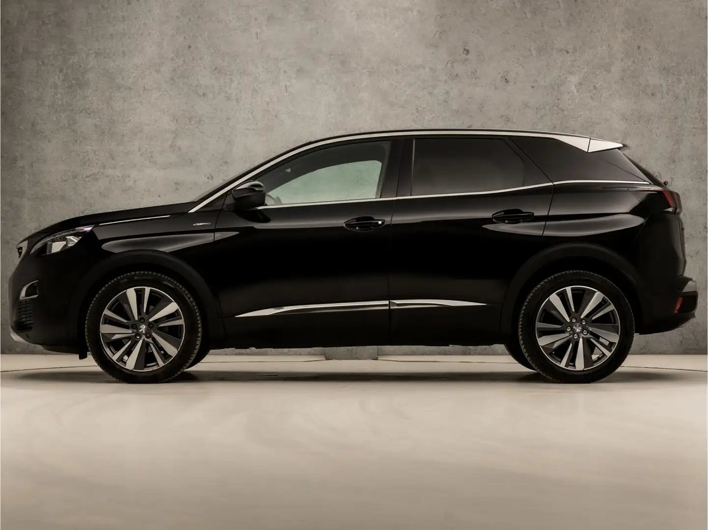 Peugeot 3008 1.2 PureTech GT Line (APPLE CARPLAY, GROOT NAVI, K Zwart - 2