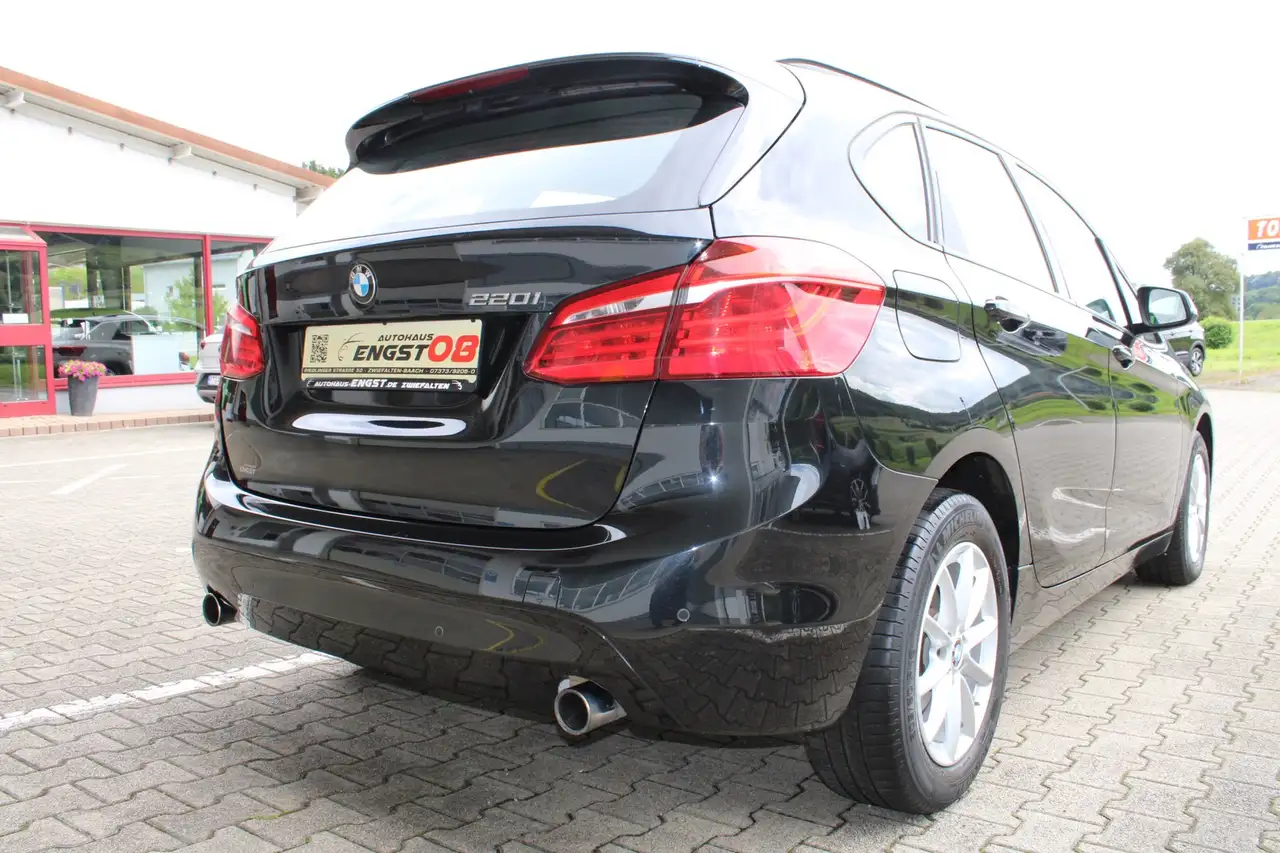 BMW 220 i Advantage Autom AHK NAV PDC SH 4
