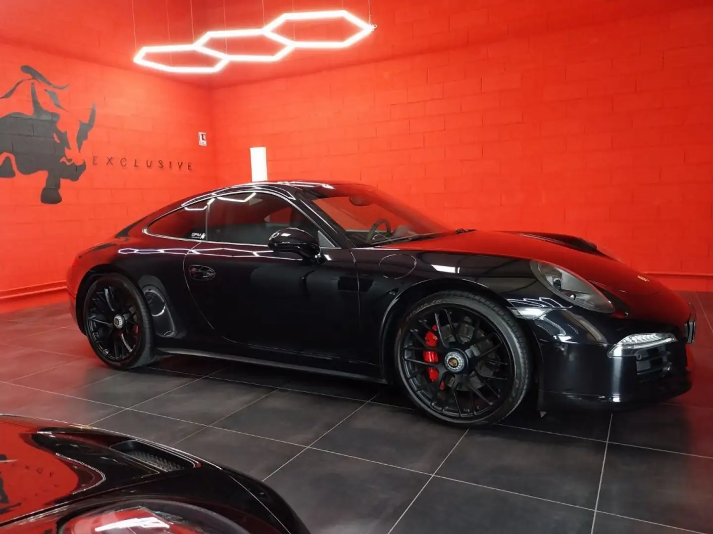 Porsche 911 Carrera 4 GTS PDK Noir - 1