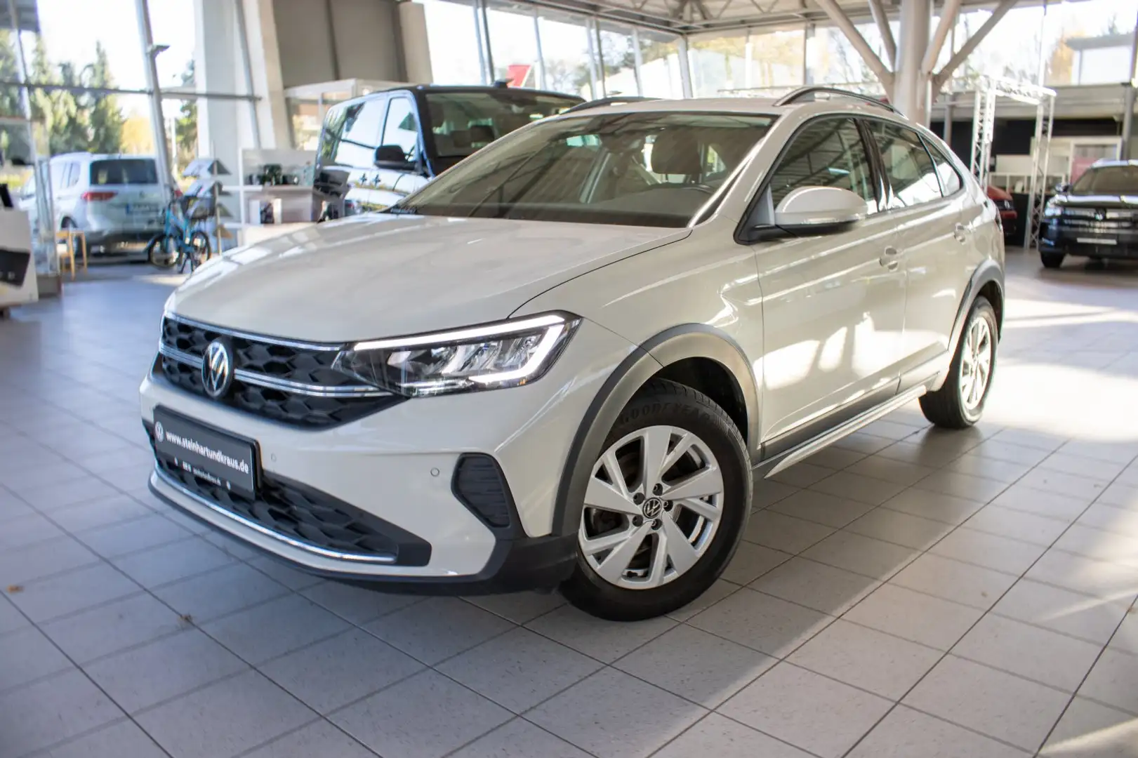 Volkswagen Taigo Life | Klima | LED | PDC v/h | Sitzheizung | App-C Gris - 1