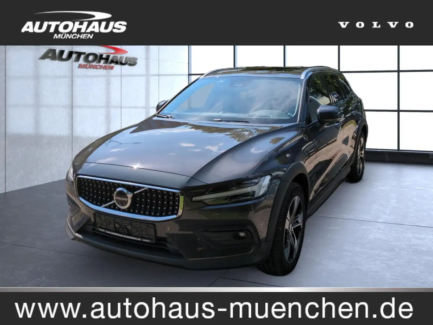 Volvo V60 Cross Country V60 CC Ultimate AWD Bluetooth Head Up Display Navi Grau - 1