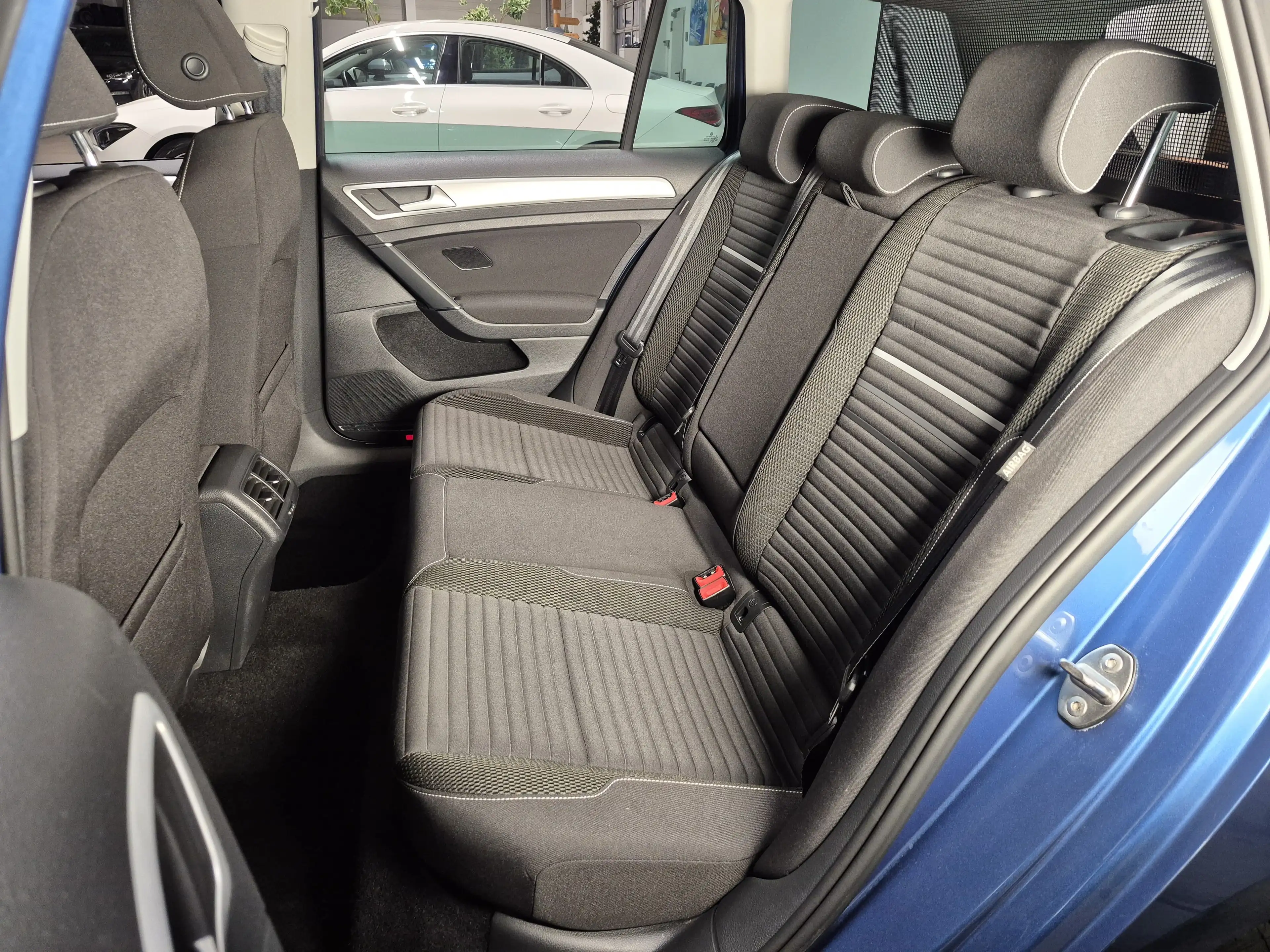 Volkswagen Golf Variant 1.6 Tdi Cup - Neue Inspektion +W. Reifen + GARANTIE — photo 14