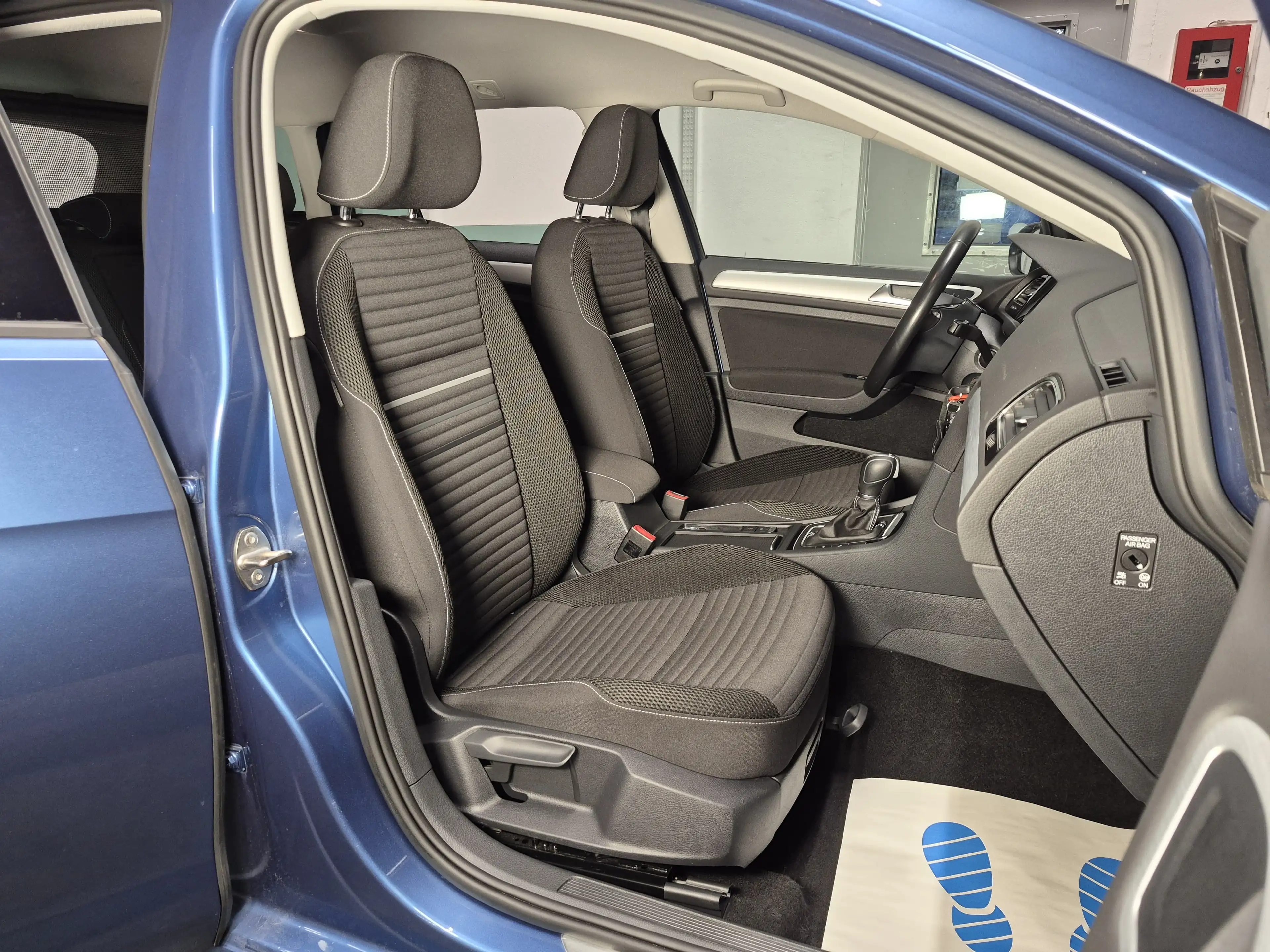 Volkswagen Golf Variant 1.6 Tdi Cup - Neue Inspektion +W. Reifen + GARANTIE — photo 13