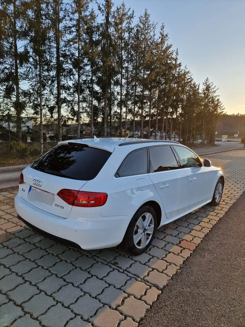 Audi A4 Avant 2,0 TDI DPF Weiß - 2