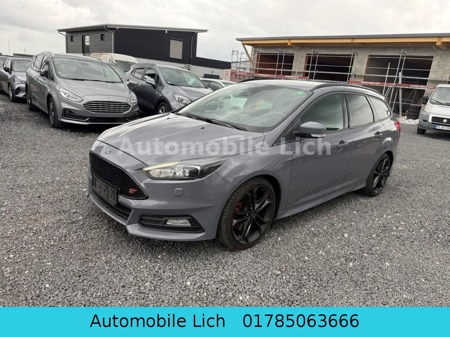 Ford Focus Turnier ST Euro6 Navi Klima 3Hand Teillder Grau - 1