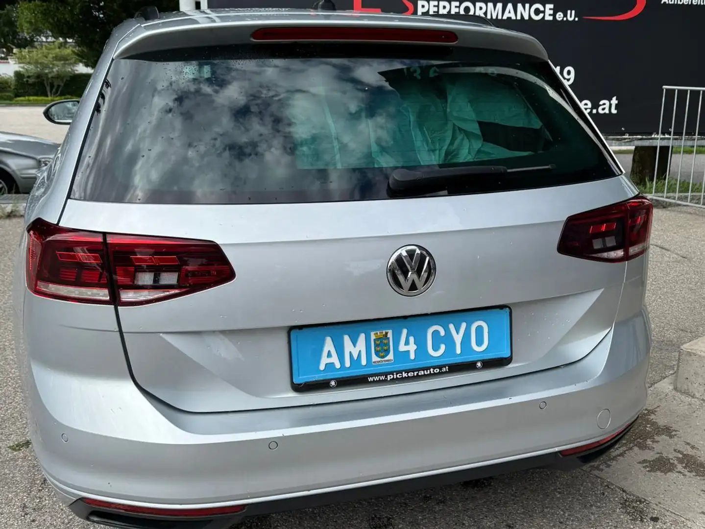Volkswagen Passat Variant Volkswagen Passat 1.6 TDI BMT Business Plateado - 2