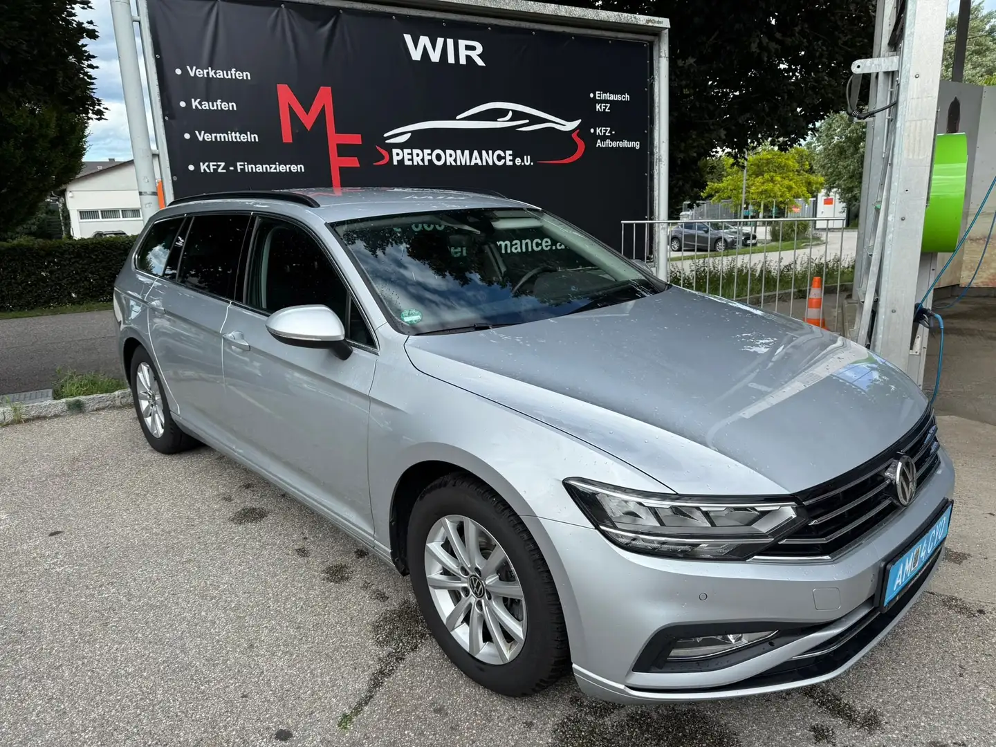 Volkswagen Passat Variant Volkswagen Passat 1.6 TDI BMT Business Plateado - 1