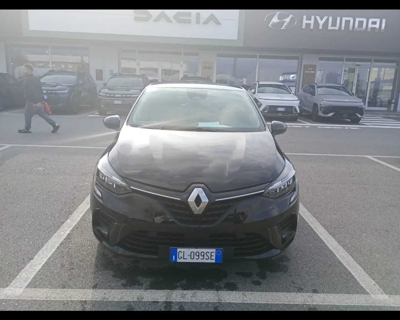 Renault Clio 1.6 E-TECH HYBRID ZEN 140CV AUTO MY21 Nero - 2