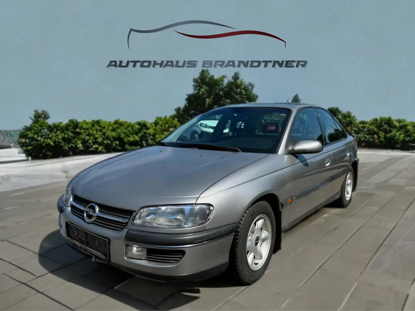 Opel Omega CD 2,5i V6-24V Plateado - 1
