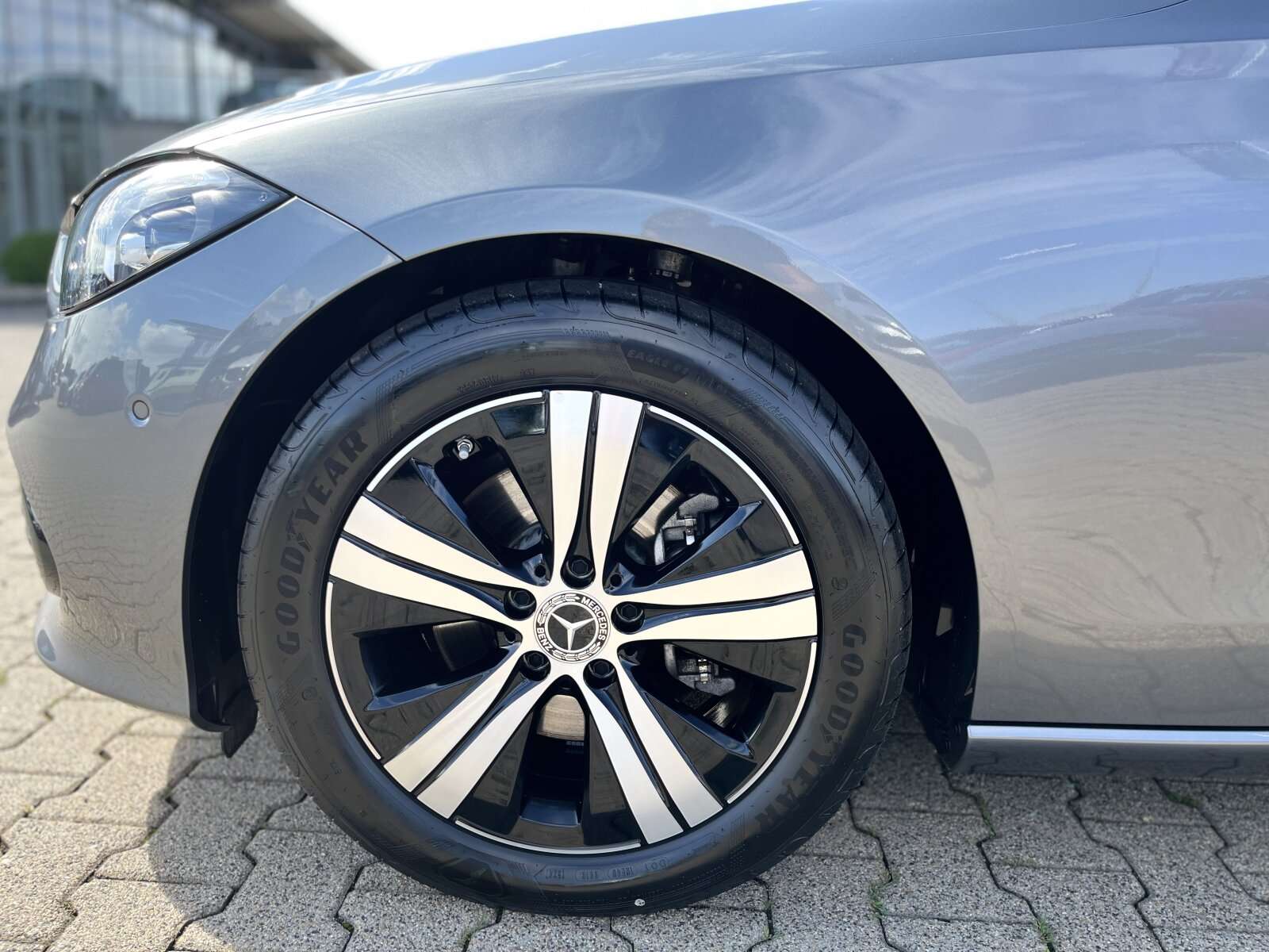 Mercedes-Benz C 220